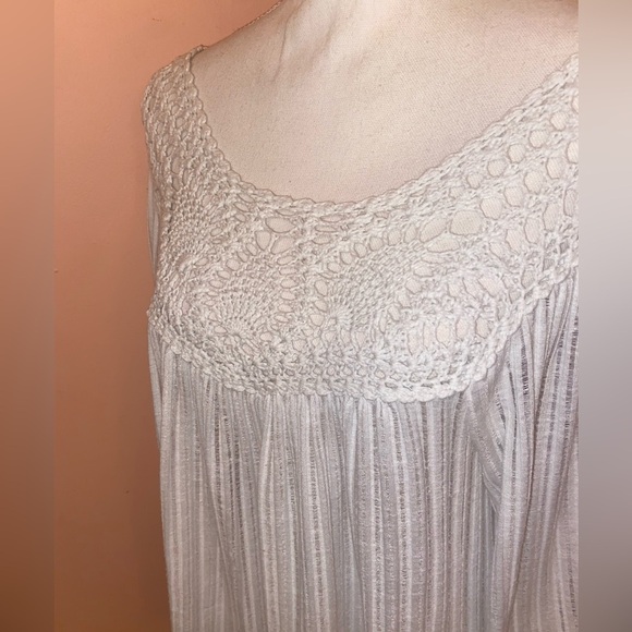 New Directions Ladies Boho Blouse in White Size Small - Picture 3 of 6